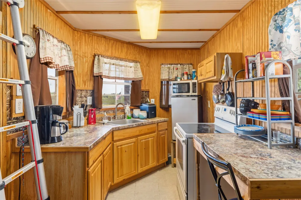 9486 Coppic Ranch Road Brownwood, TX 76801