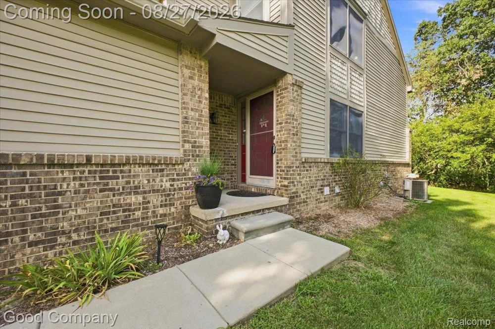 45117 Coachman Court Canton Charter Township, MI 48187