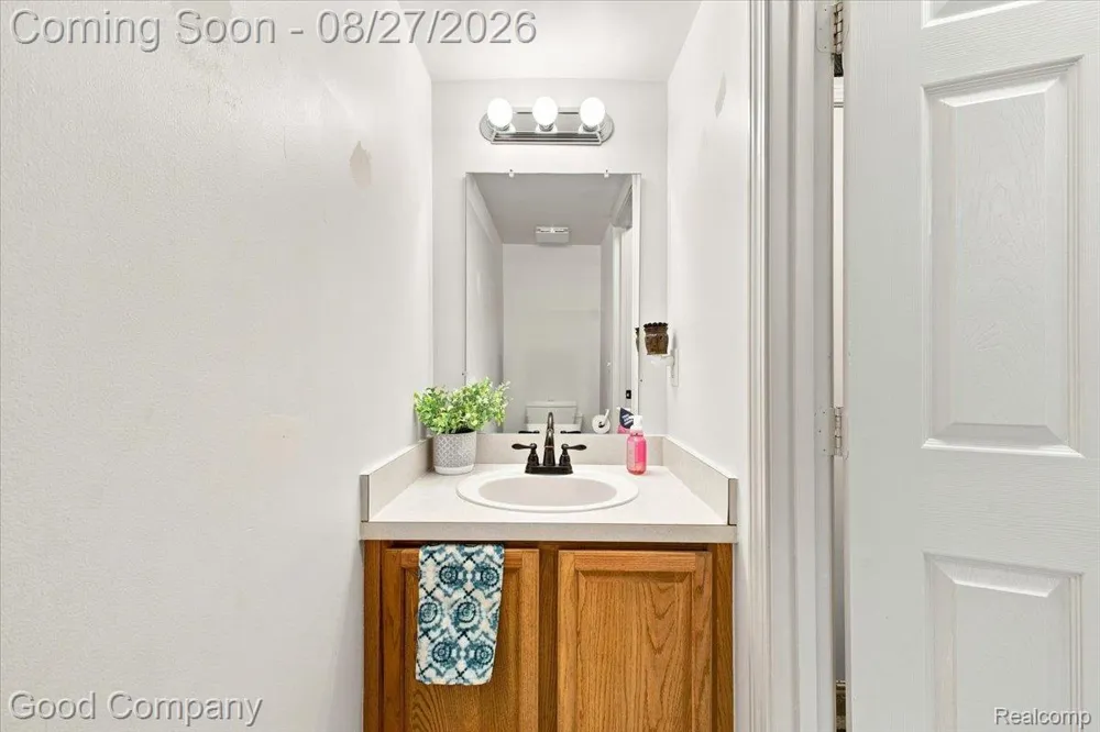 45117 Coachman Court Canton Charter Township, MI 48187