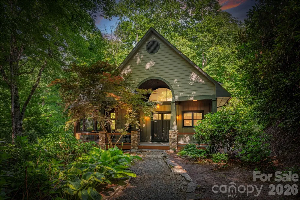 35 Flint Ridge Road Bryson City, NC 28713