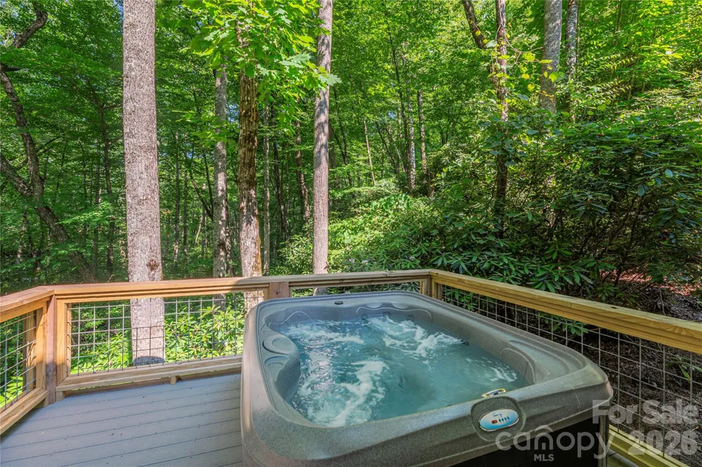 35 Flint Ridge Road Bryson City, NC 28713