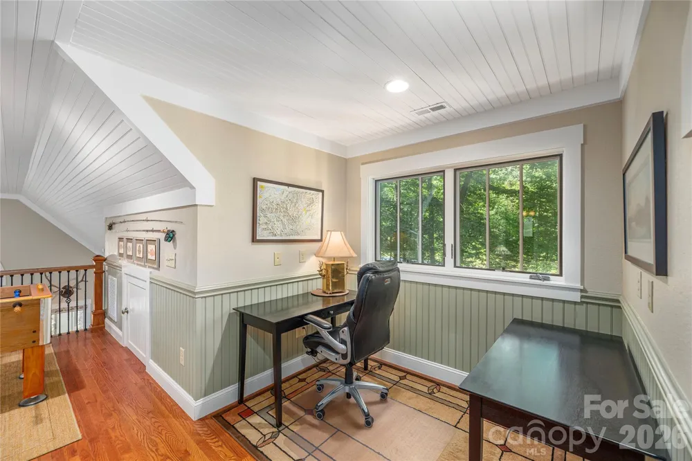 35 Flint Ridge Road Bryson City, NC 28713