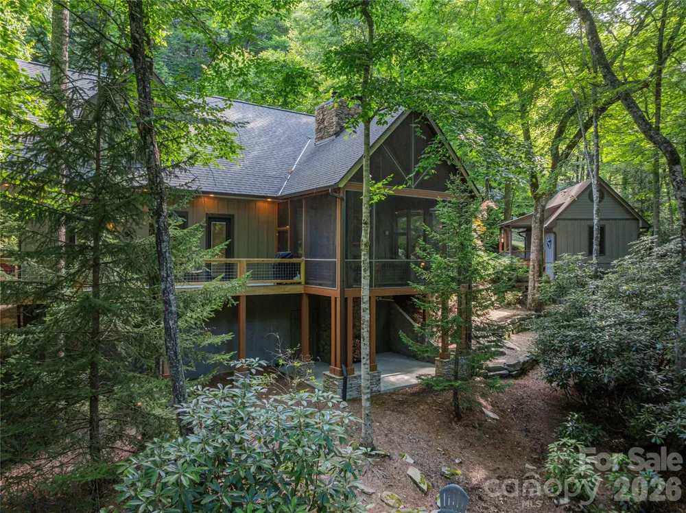 35 Flint Ridge Road Bryson City, NC 28713
