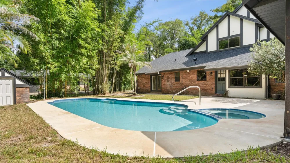 706 S TIMBERLANE DRIVE New Smyrna Beach, FL 32168
