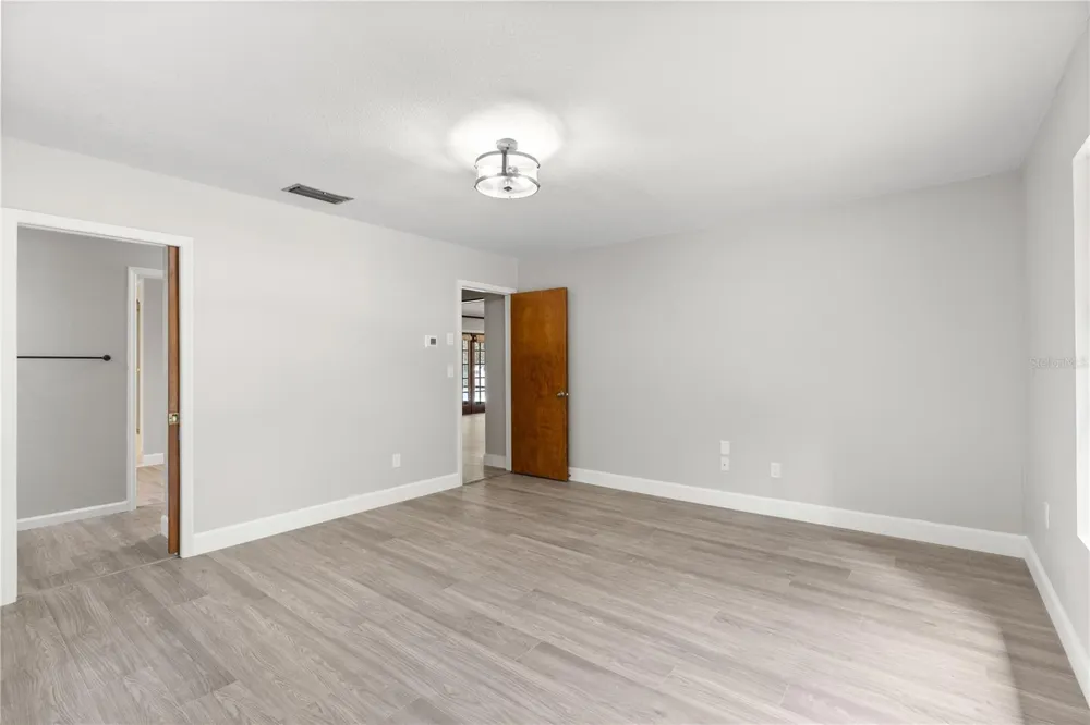 706 S TIMBERLANE DRIVE New Smyrna Beach, FL 32168