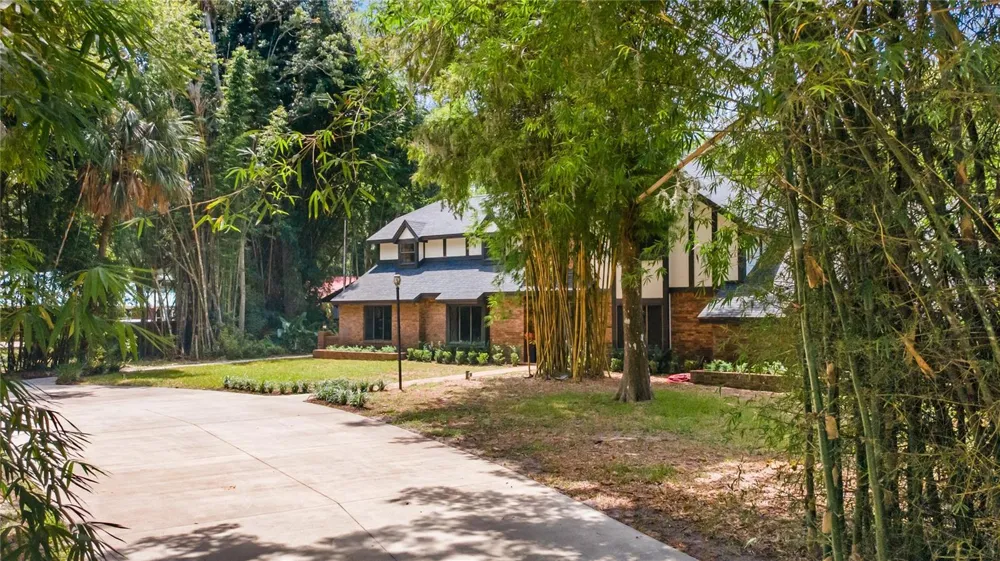 706 S TIMBERLANE DRIVE New Smyrna Beach, FL 32168