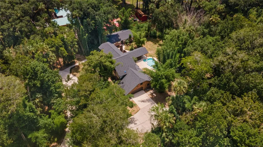 706 S TIMBERLANE DRIVE New Smyrna Beach, FL 32168