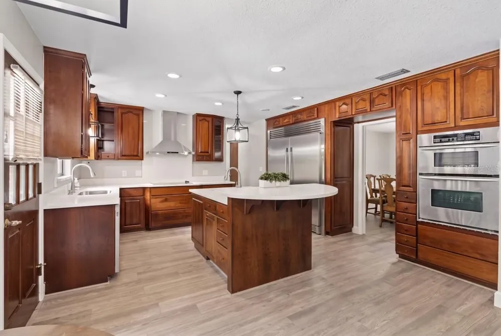 706 S TIMBERLANE DRIVE New Smyrna Beach, FL 32168