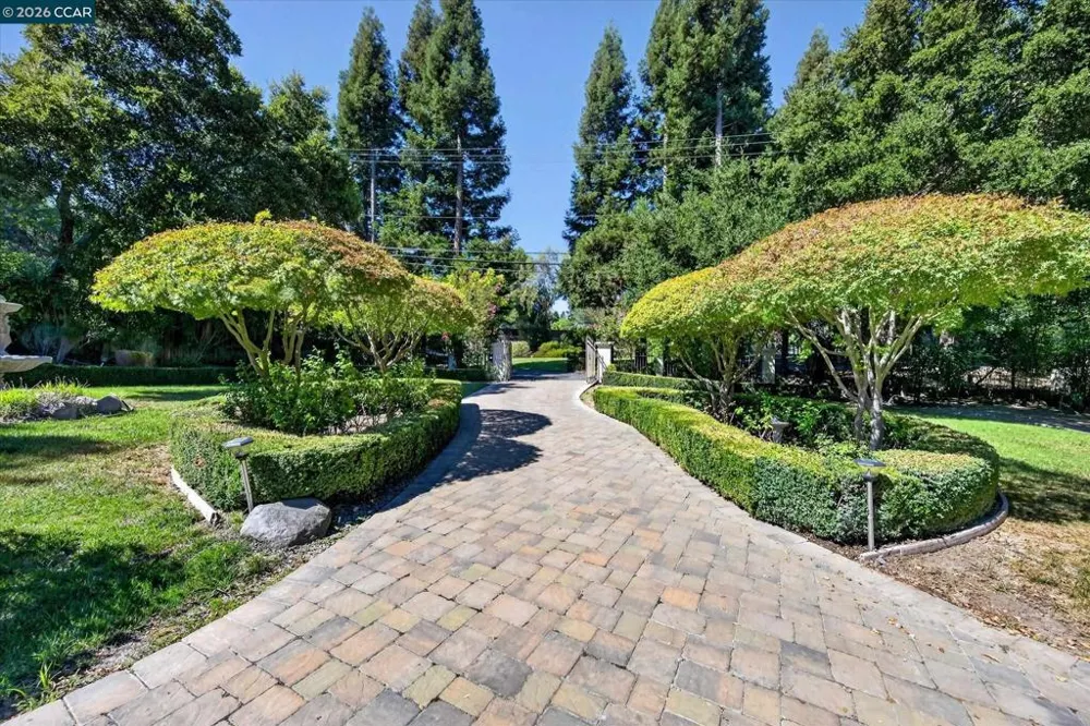 891 Livorna Rd Alamo, CA 94507