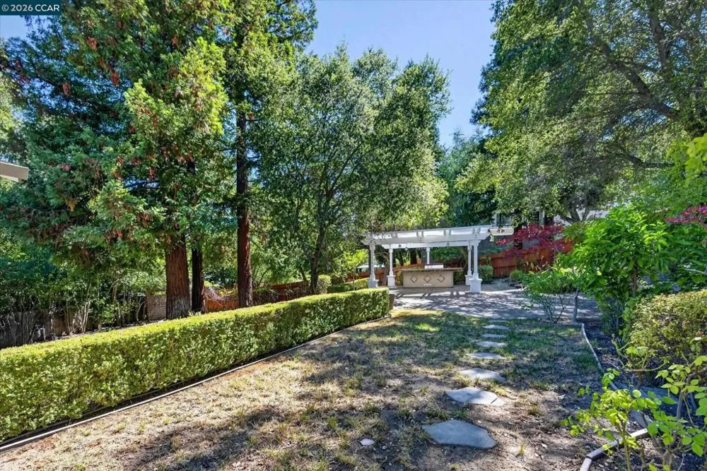 891 Livorna Rd Alamo, CA 94507