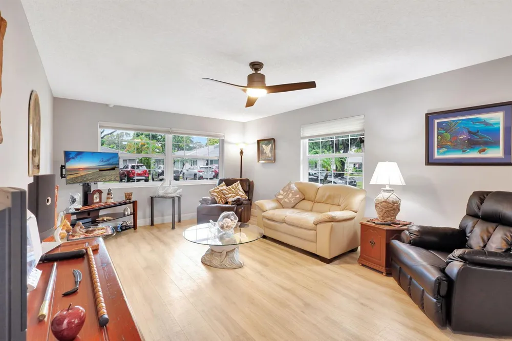 10164 S 45th Way S Boynton Beach, FL 33436
