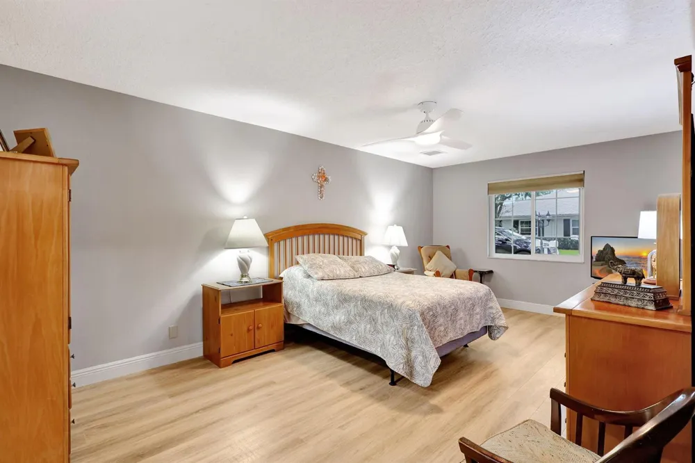 10164 S 45th Way S Boynton Beach, FL 33436