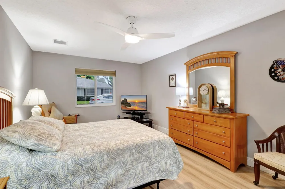 10164 S 45th Way S Boynton Beach, FL 33436