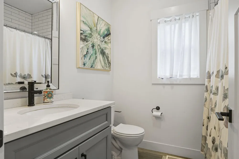 1305 Roosevelt Road Valparaiso, IN 46383