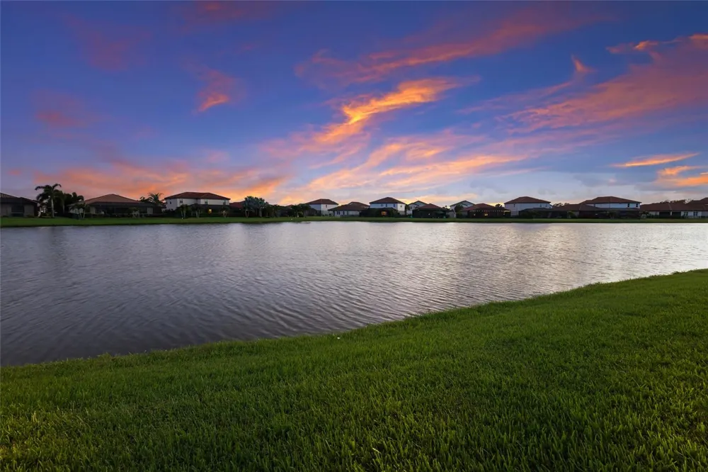 3618 SCRUB CREEK RUN Lakewood Ranch, FL 34211