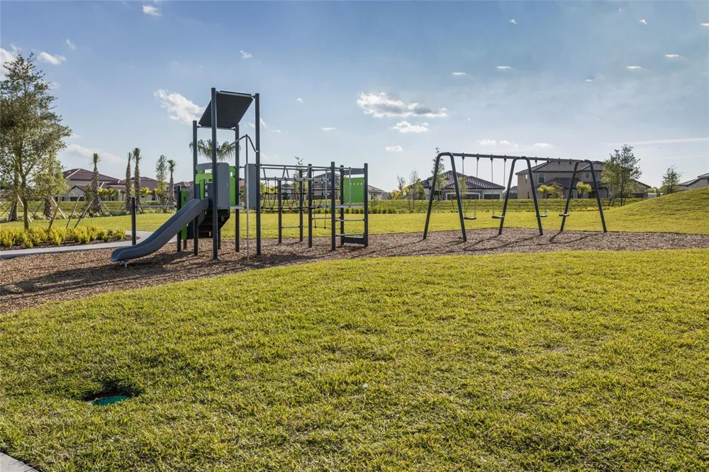3618 SCRUB CREEK RUN Lakewood Ranch, FL 34211