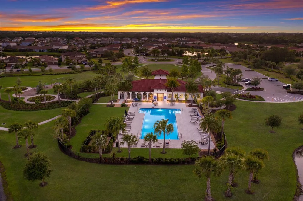 3618 SCRUB CREEK RUN Lakewood Ranch, FL 34211