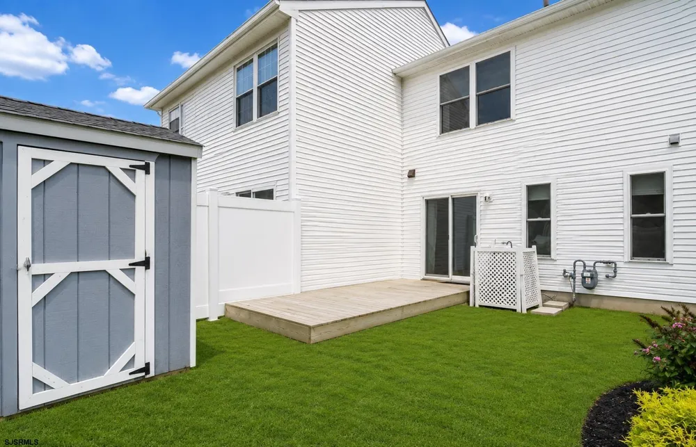 16 Allison Pl Egg Harbor Township, NJ 08234
