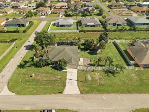 499 SW MILLARD DRIVE