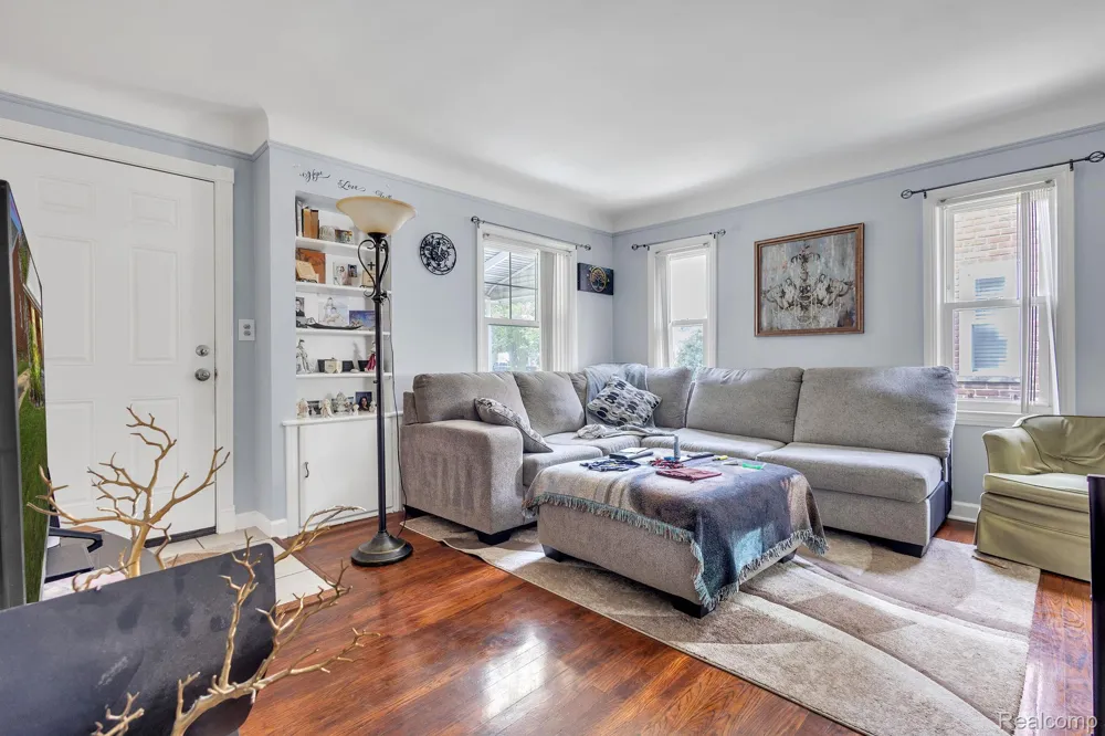 1520 Michigan Boulevard Lincoln Park City, MI 48146
