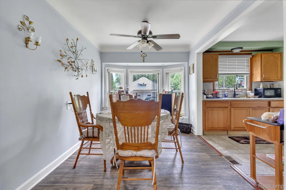 1520 Michigan Boulevard Lincoln Park City, MI 48146