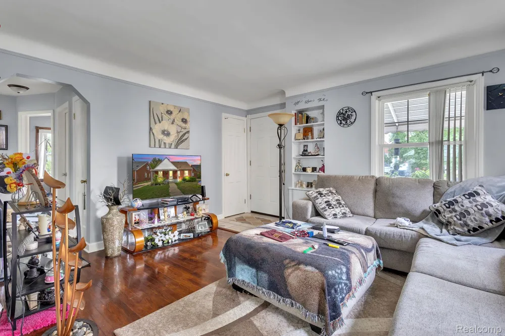 1520 Michigan Boulevard Lincoln Park City, MI 48146