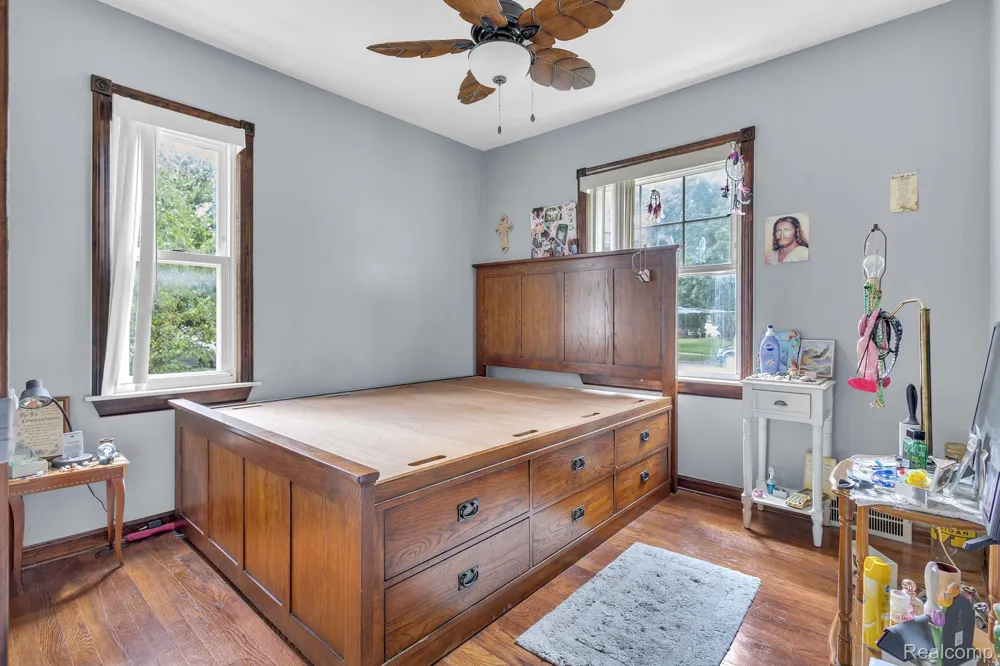 1520 Michigan Boulevard Lincoln Park City, MI 48146