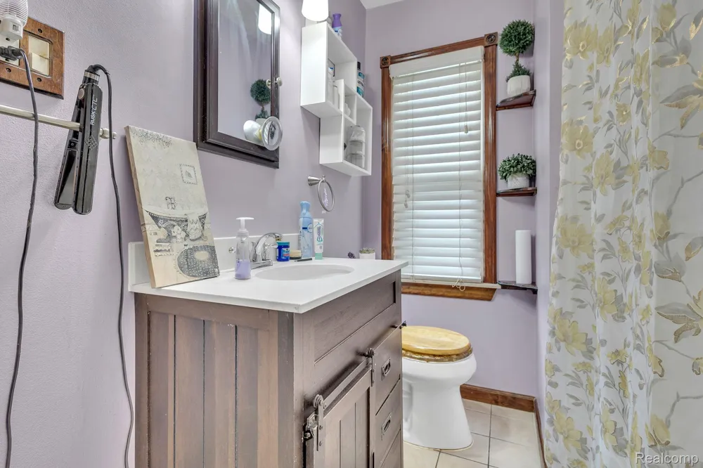 1520 Michigan Boulevard Lincoln Park City, MI 48146