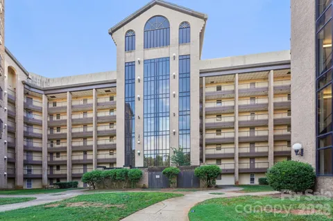 211 Heritage Boulevard #507