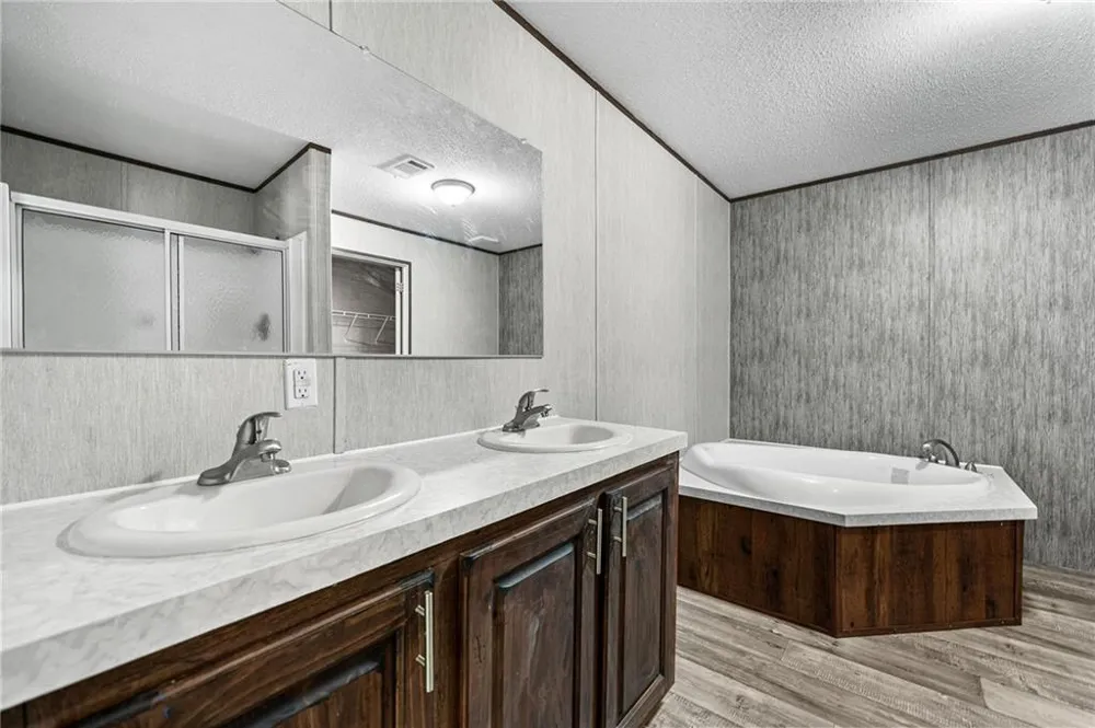 1617 Sweet City Road Elberton, GA 30635