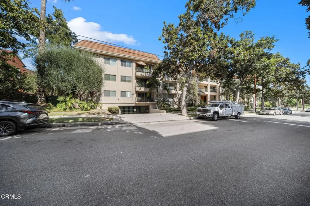 420 S Madison Avenue #204 Pasadena, CA 91101