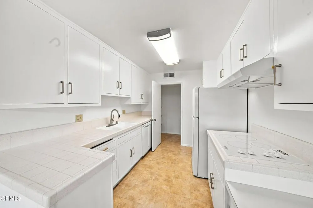 420 S Madison Avenue #204 Pasadena, CA 91101