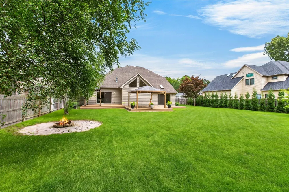 1362 Stonecreek Court St. Joseph, MI 49085