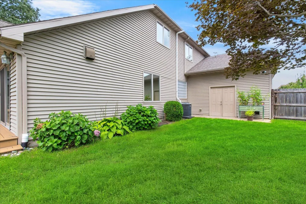 1362 Stonecreek Court St. Joseph, MI 49085