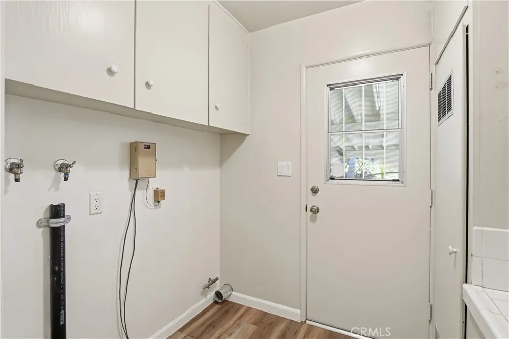 942 Wanda Orange, CA 92867