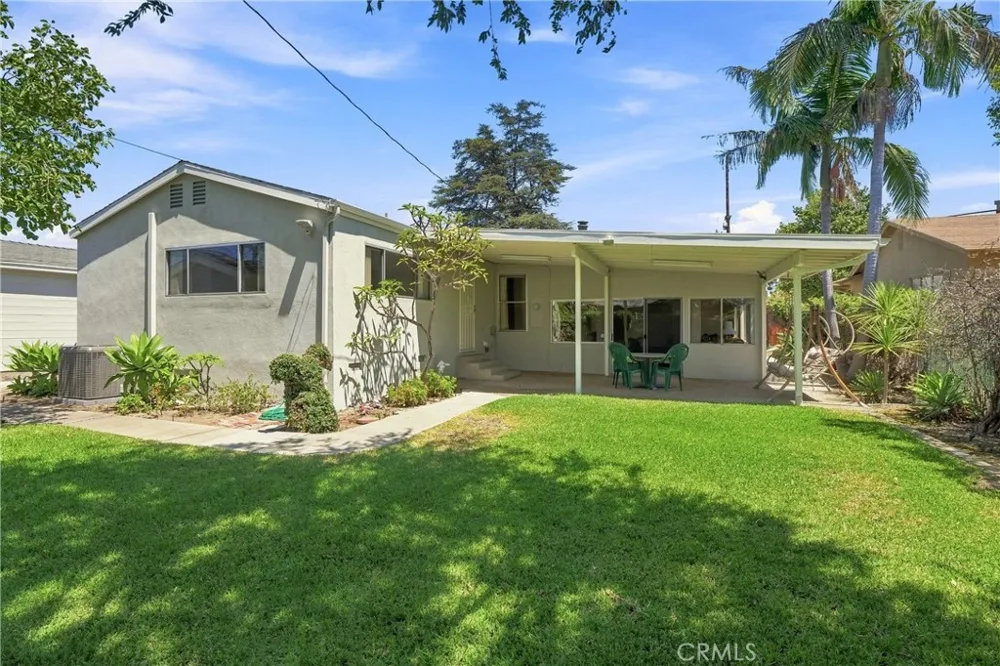 942 Wanda Orange, CA 92867