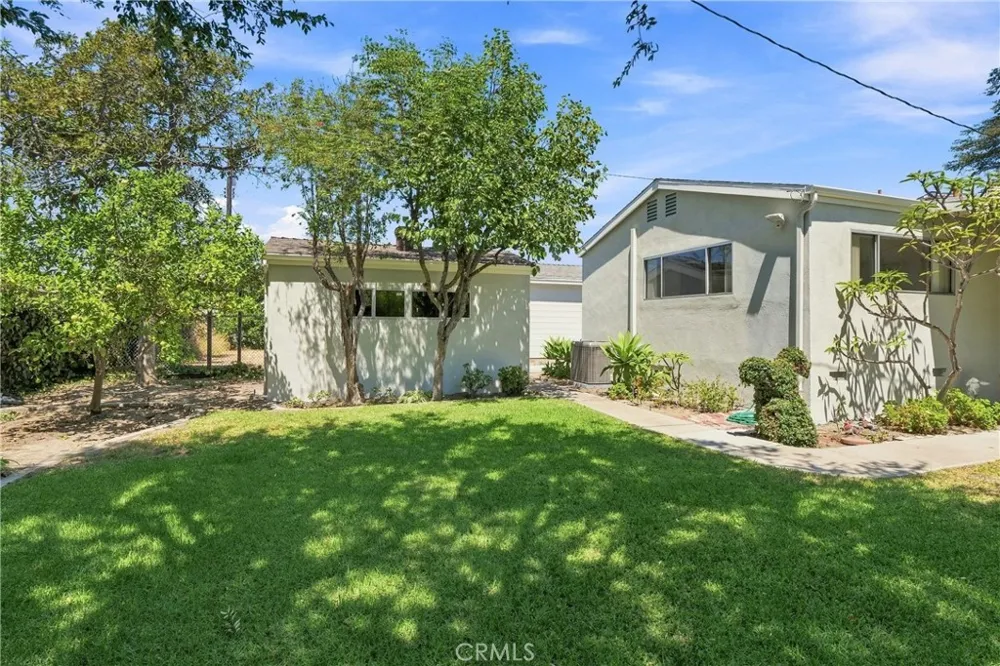 942 Wanda Orange, CA 92867
