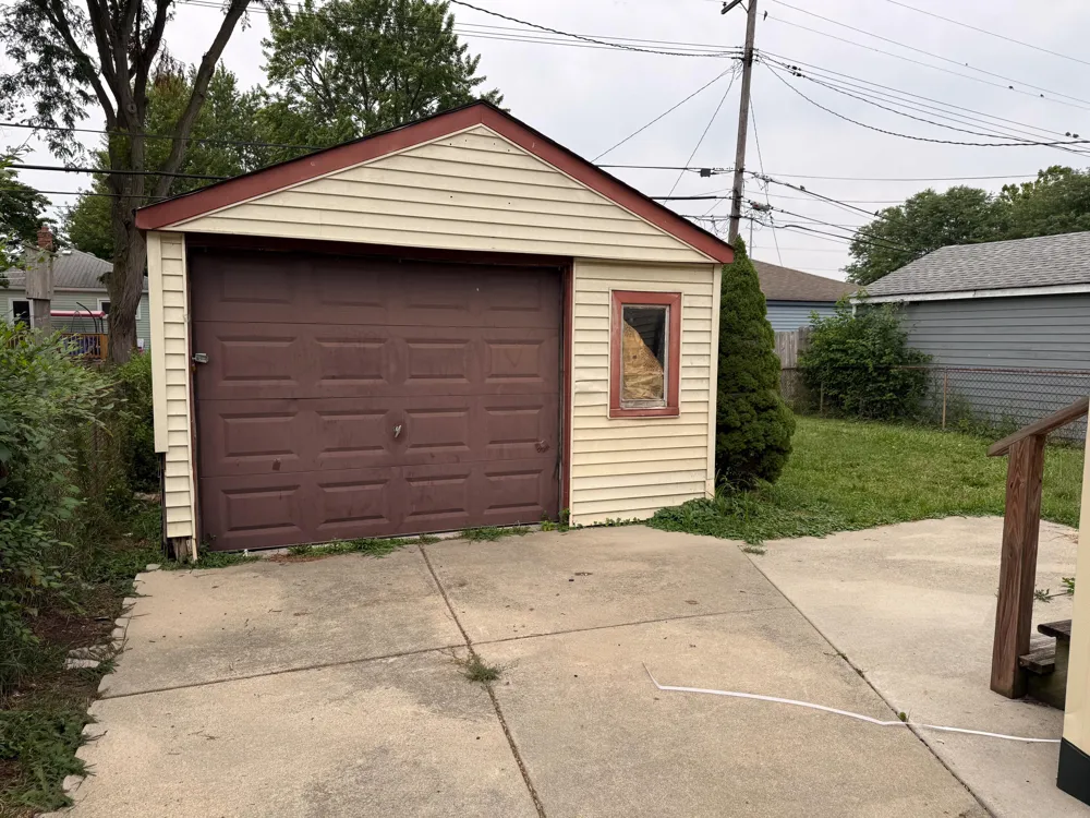 6464 Weddel Street Taylor, MI 48180