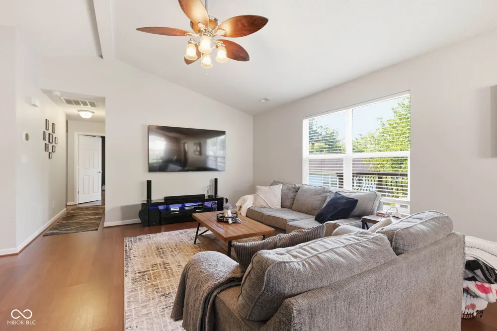 7358 S Millikan Court Nineveh, IN 46164