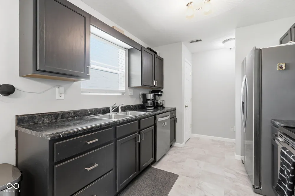 7358 S Millikan Court Nineveh, IN 46164
