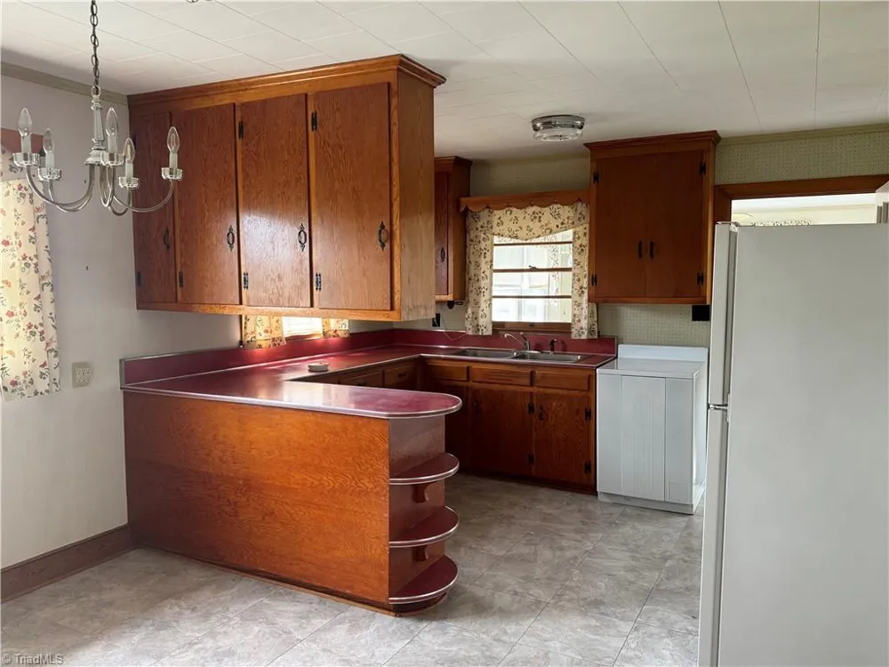 1100 Ben Smith Road Siler City, NC 27344