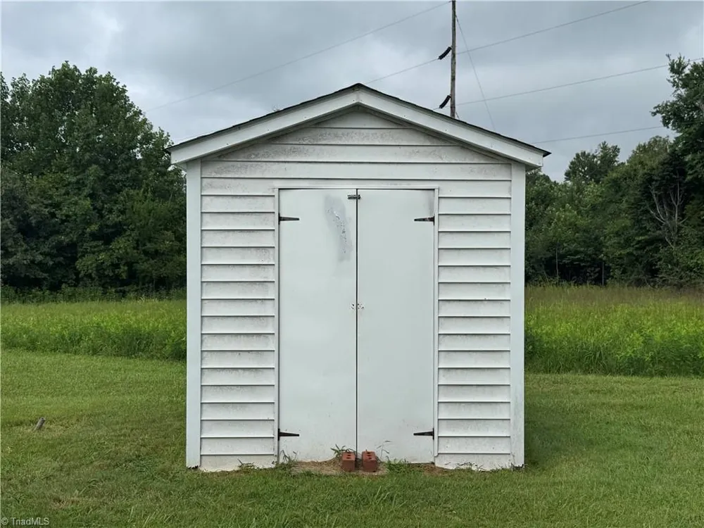 1100 Ben Smith Road Siler City, NC 27344