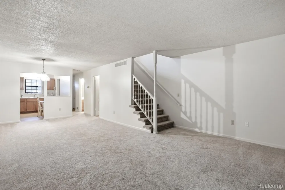35893 Castlewood Court Westland City, MI 48185