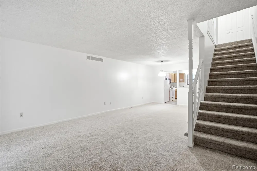 35893 Castlewood Court Westland City, MI 48185
