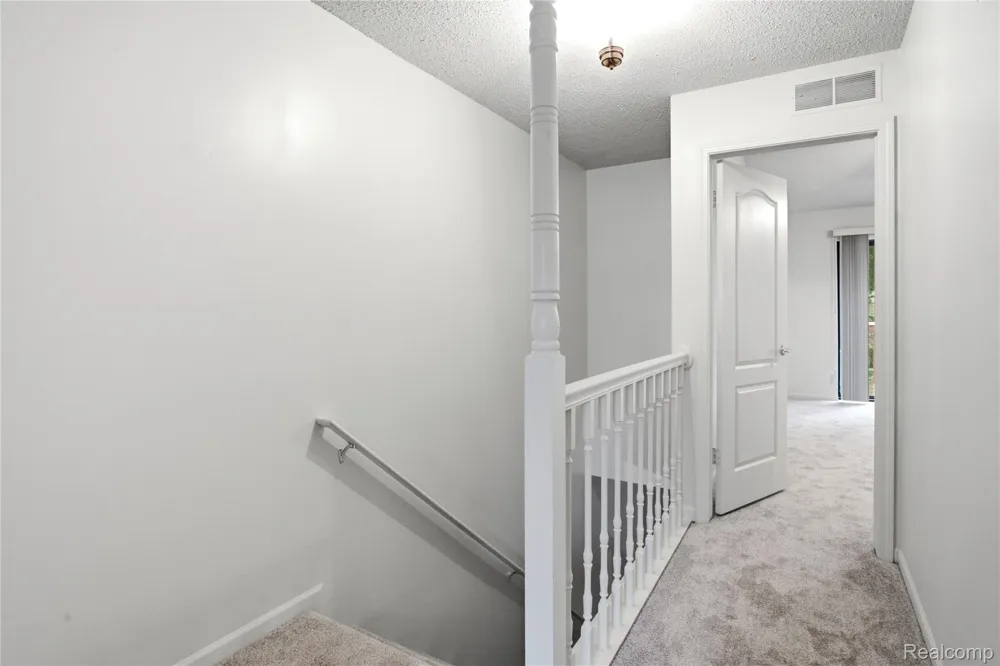 35893 Castlewood Court Westland City, MI 48185