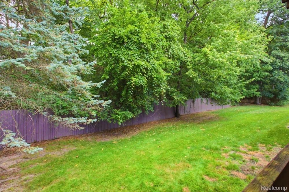 35893 Castlewood Court Westland City, MI 48185