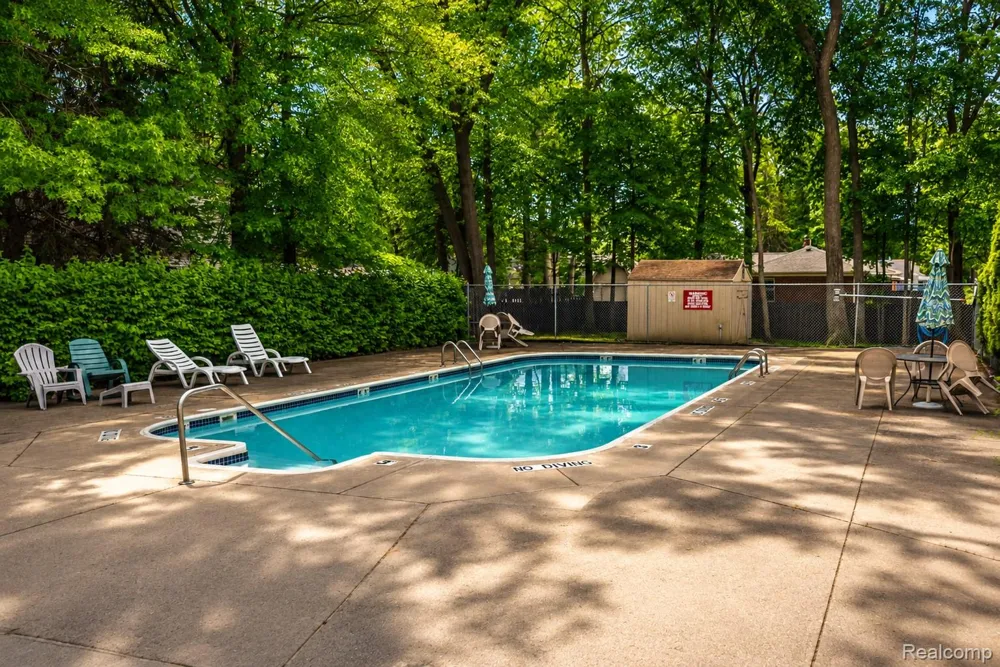 35893 Castlewood Court Westland City, MI 48185