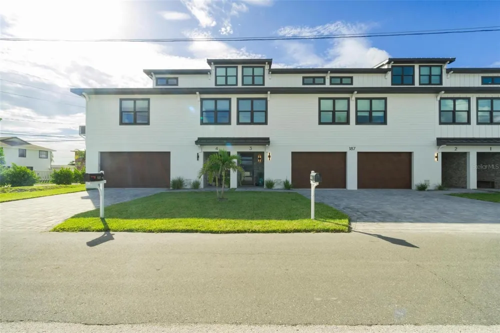 187 145TH AVENUE E #3 Madeira Beach, FL 33708