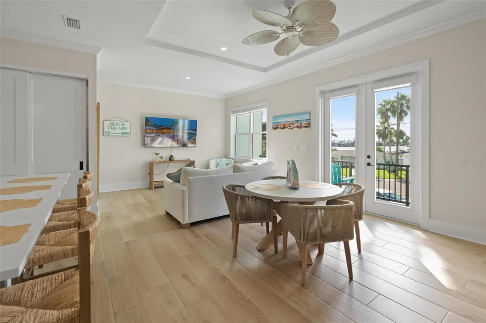 187 145TH AVENUE E #3 Madeira Beach, FL 33708