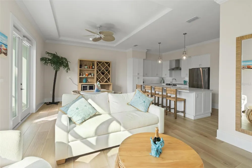 187 145TH AVENUE E #3 Madeira Beach, FL 33708